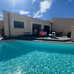 La Des Cistes Au Calme Vue étangs Villa