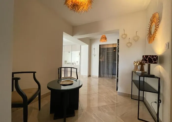 La Des Cistes Au Calme Vue Etangs *