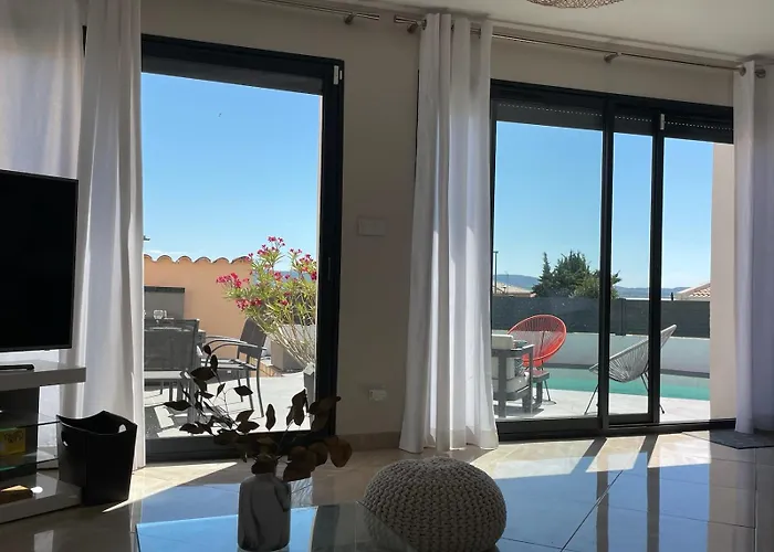 ヴィラ La Des Cistes Au Calme Vue Etangs