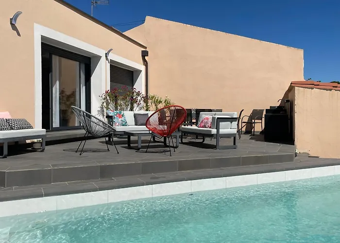 La Des Cistes Au Calme Vue Etangs * ナルボンヌ