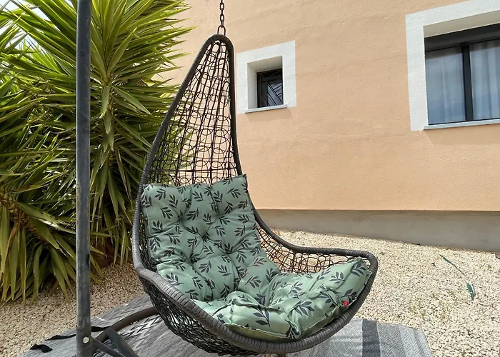 ヴィラ La Des Cistes Au Calme Vue Etangs *