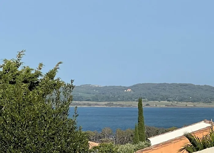 ヴィラ La Des Cistes Au Calme Vue Etangs *