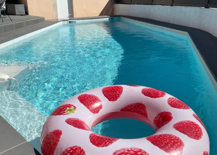 La Des Cistes Au Calme Vue Etangs ナルボンヌ